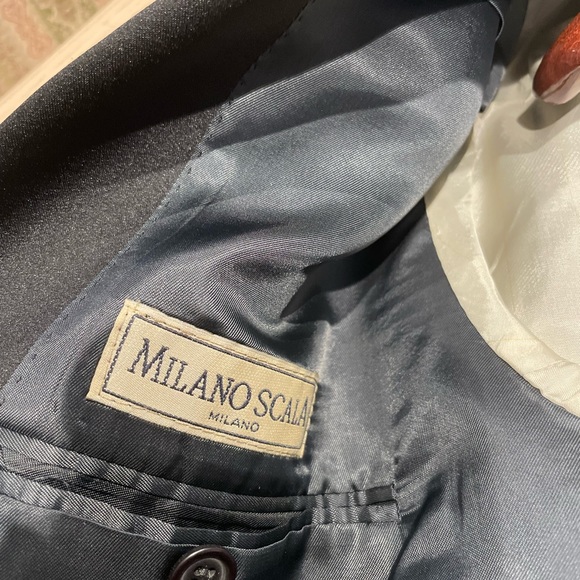 Milano Scala Tuxedo - Picture 7 of 12